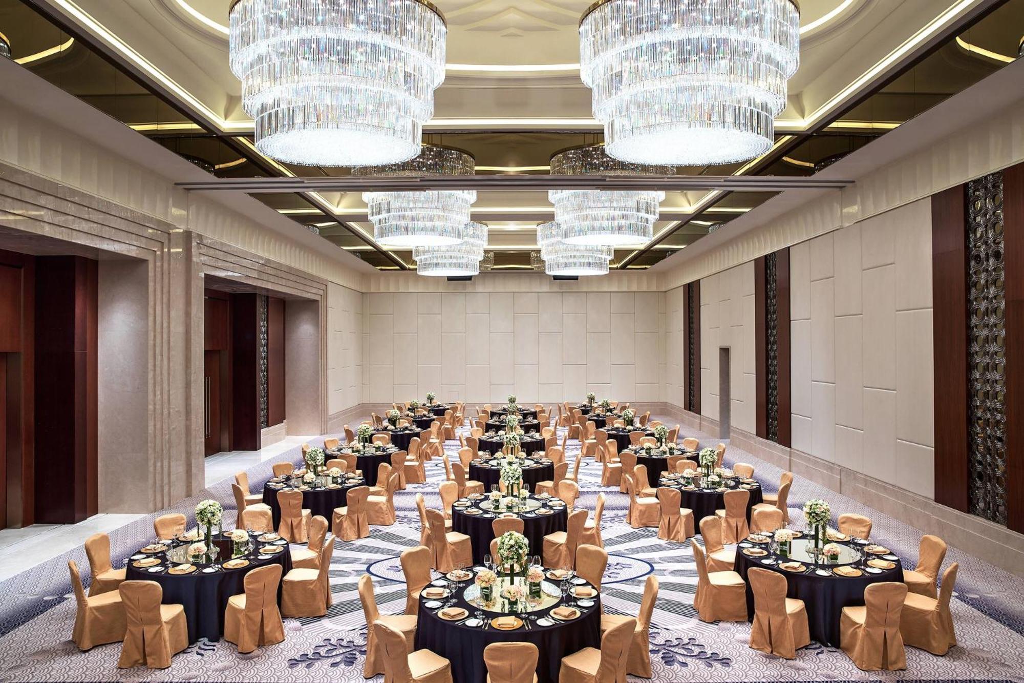Hotel The St. Regis 5*