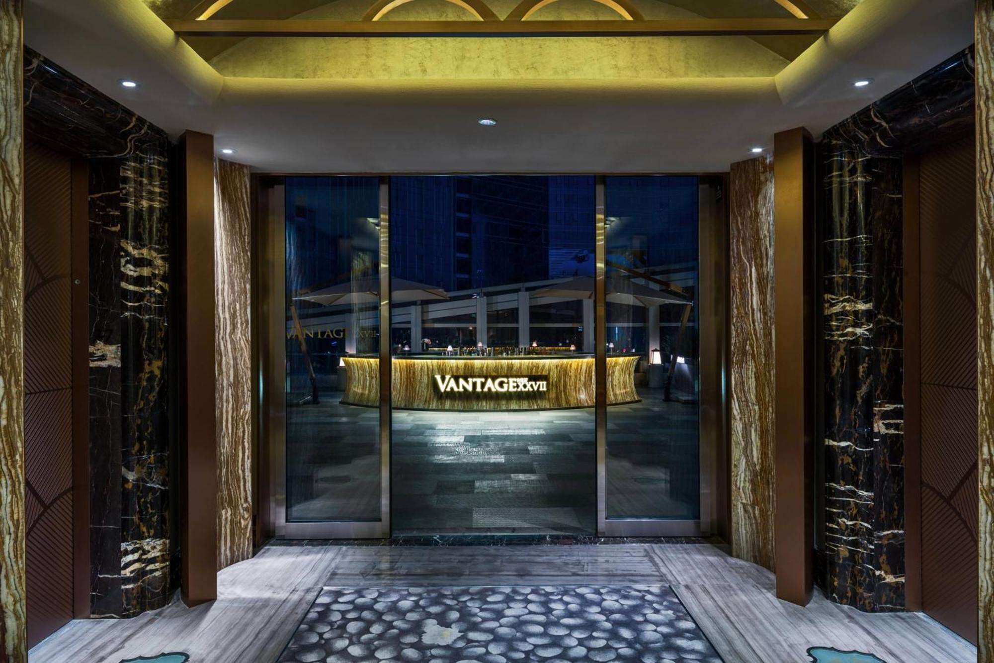 โรงแรม เดอะ เซนต์ เรจิส 5*