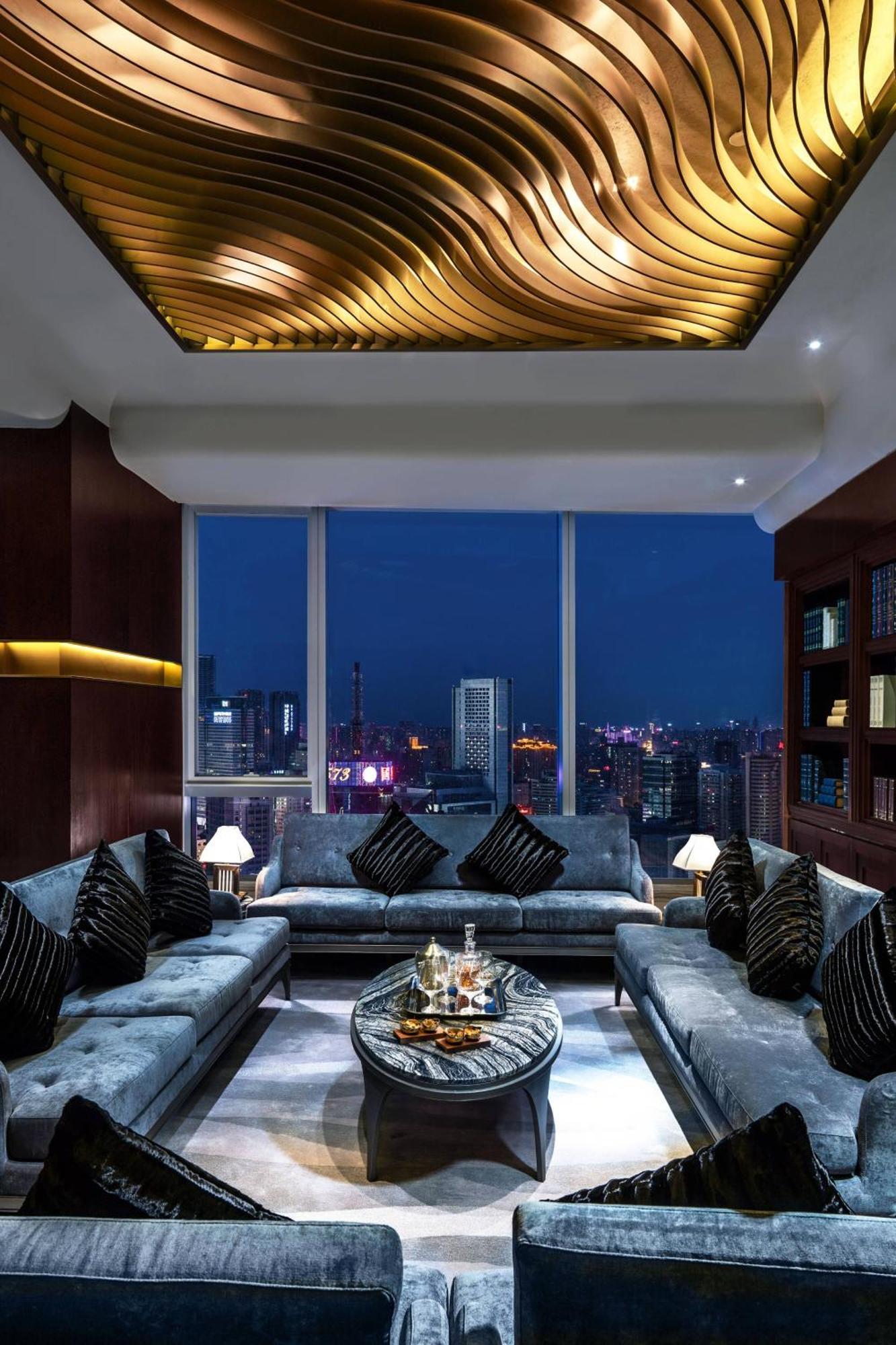 Отель The St. Regis
